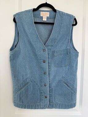 Brannor Women's Light Blue Denim Vest - Sleeveless Button Front